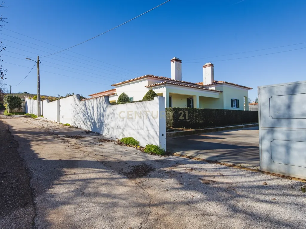 Moradia Térrea T4+1 - Image 10