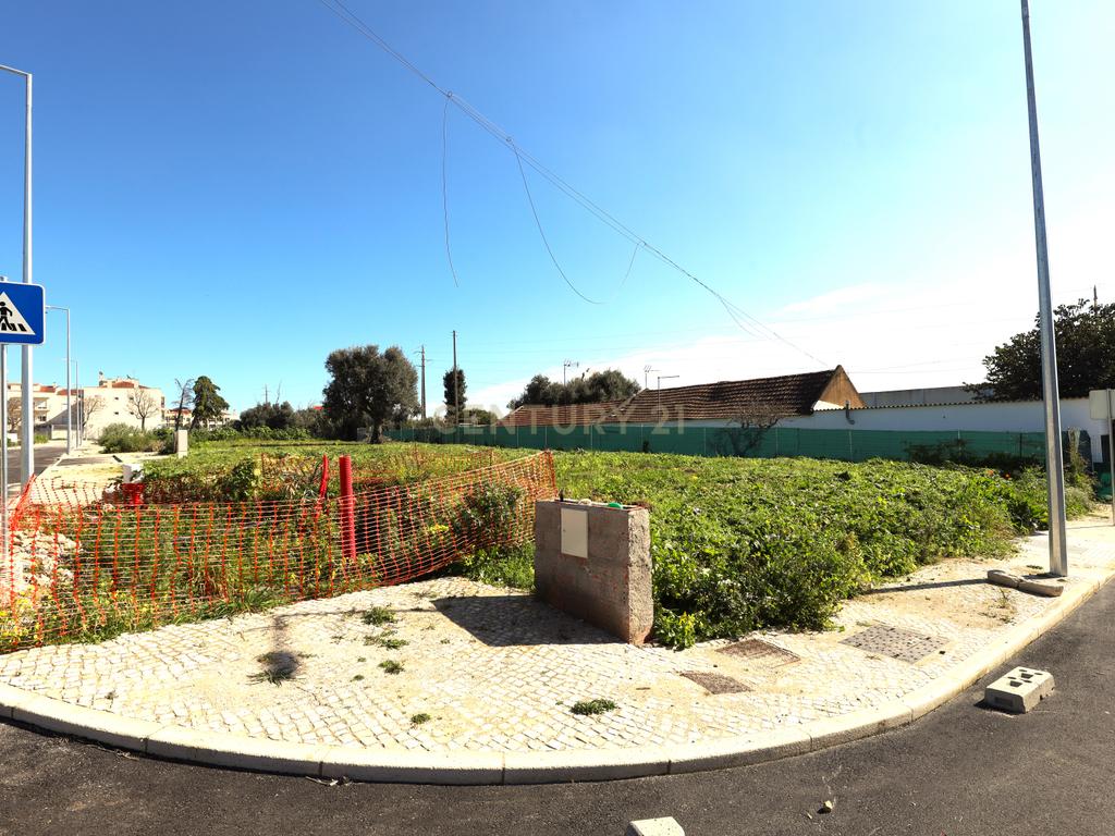 Lote de Terreno Urbano - Image 1
