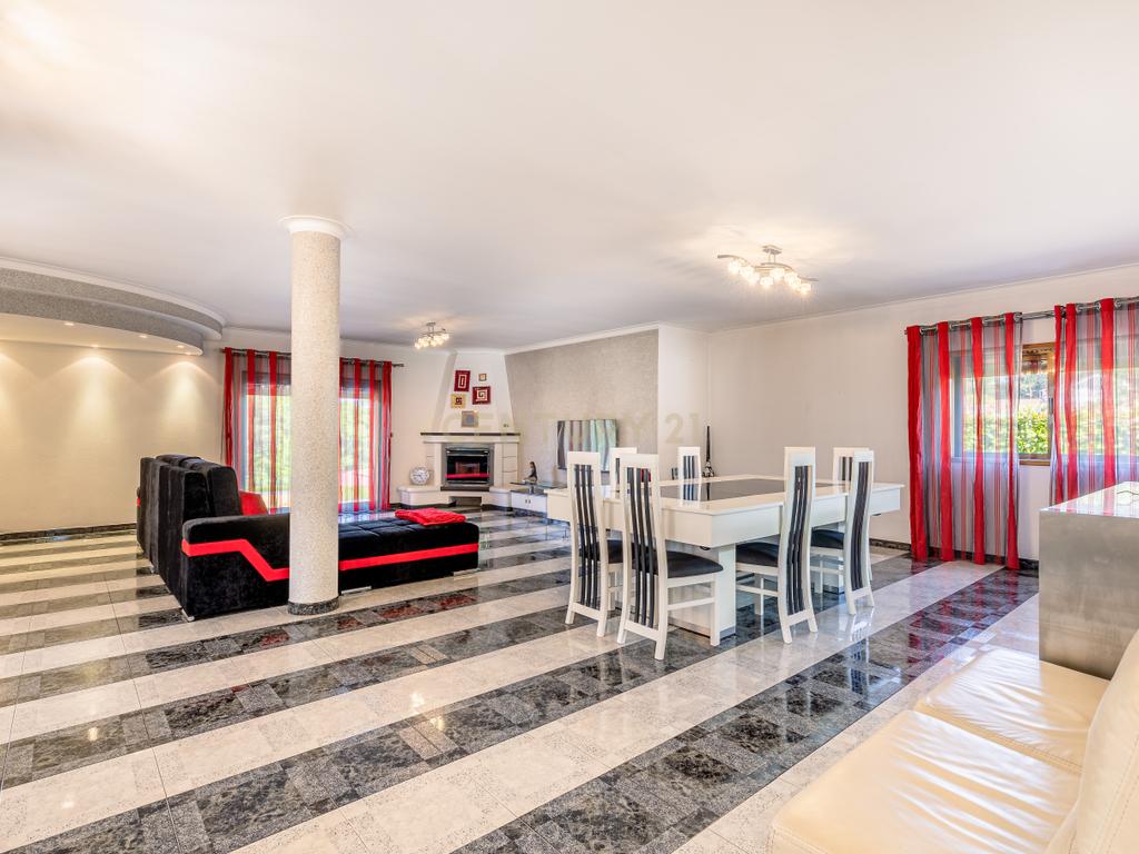 🏡 “C’Alma Home” — Onde a Alma Encontra o Espaço - MORADIA T4 C/PISCINA E 2443M2 DE TERRENO A 30 MINUTOS DO PORTO (Escola Secundária de Vilela) - C’ Alma Home - Image 14