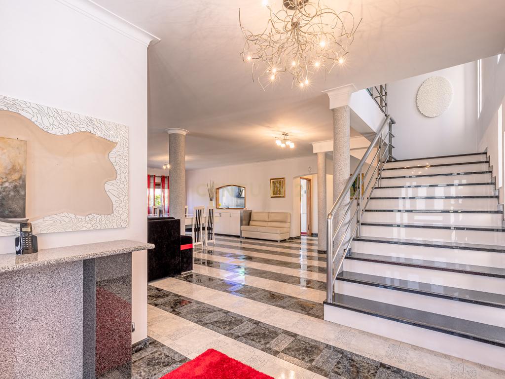 🏡 “C’Alma Home” — Onde a Alma Encontra o Espaço - MORADIA T4 C/PISCINA E 2443M2 DE TERRENO A 30 MINUTOS DO PORTO (Escola Secundária de Vilela) - C’ Alma Home - Image 16