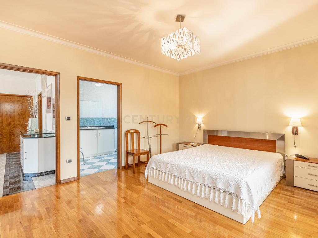 🏡 “C’Alma Home” — Onde a Alma Encontra o Espaço - MORADIA T4 C/PISCINA E 2443M2 DE TERRENO A 30 MINUTOS DO PORTO (Escola Secundária de Vilela) - C’ Alma Home - Image 22