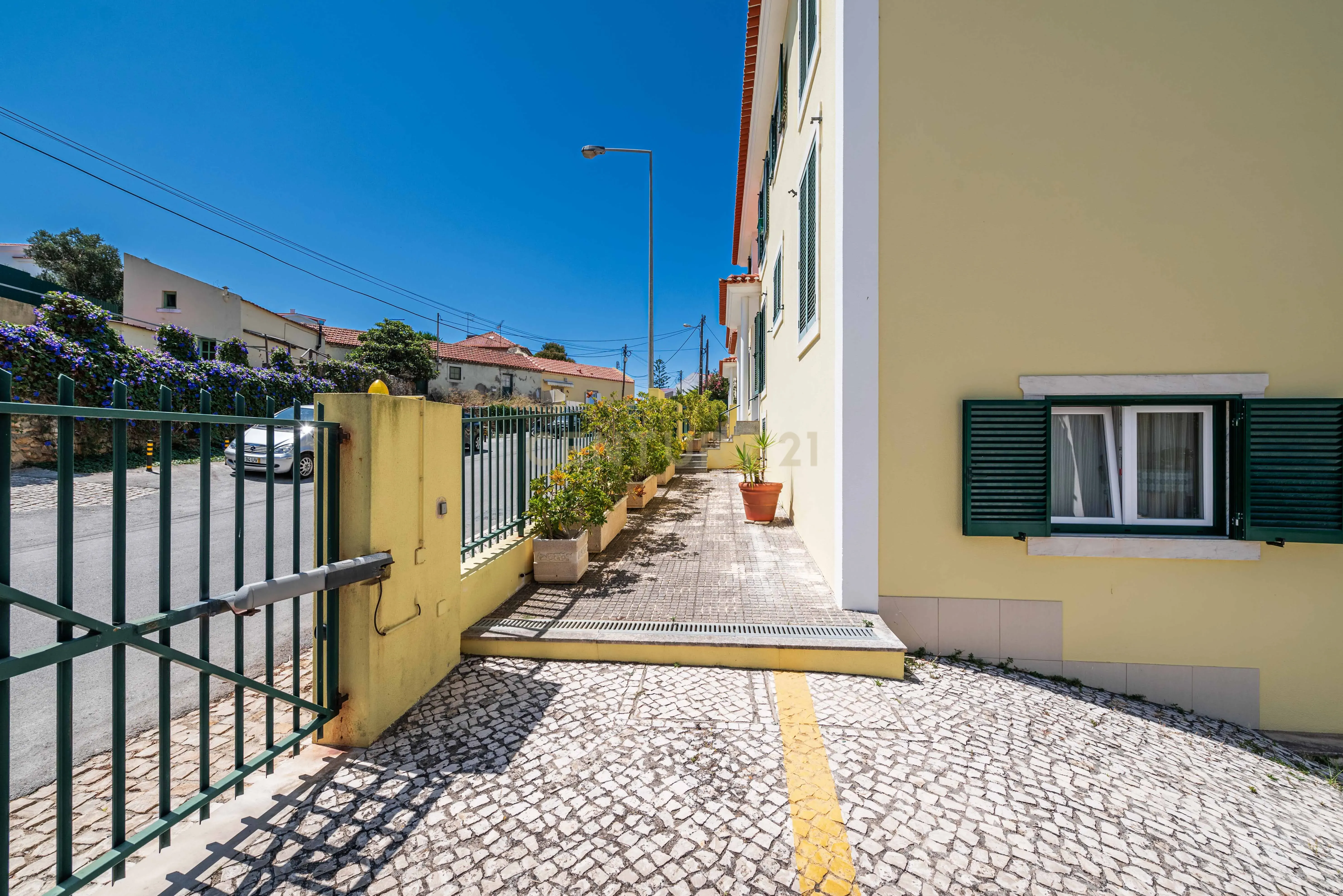 Apartamento T1 em Parede (Cascais) | Excelente Localização - Image 35