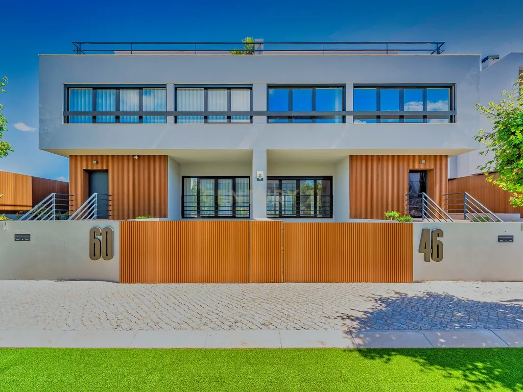 Lagoon Villas - Moradia T4 com o melhor Rooftop de Alcochete - Image 1