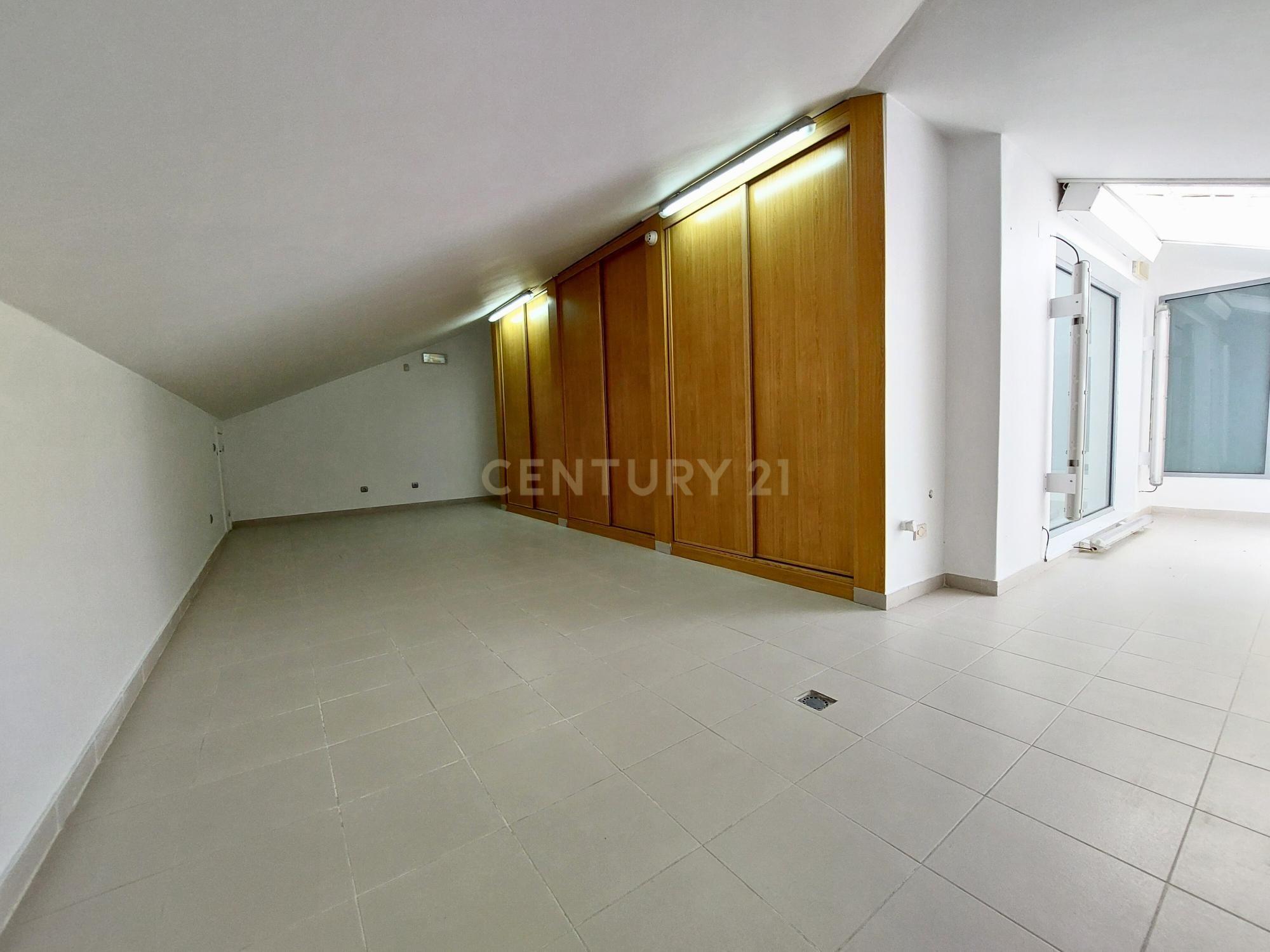 Moradia T4 | Grande terreno com 1760m2 | Piscina - Image 31