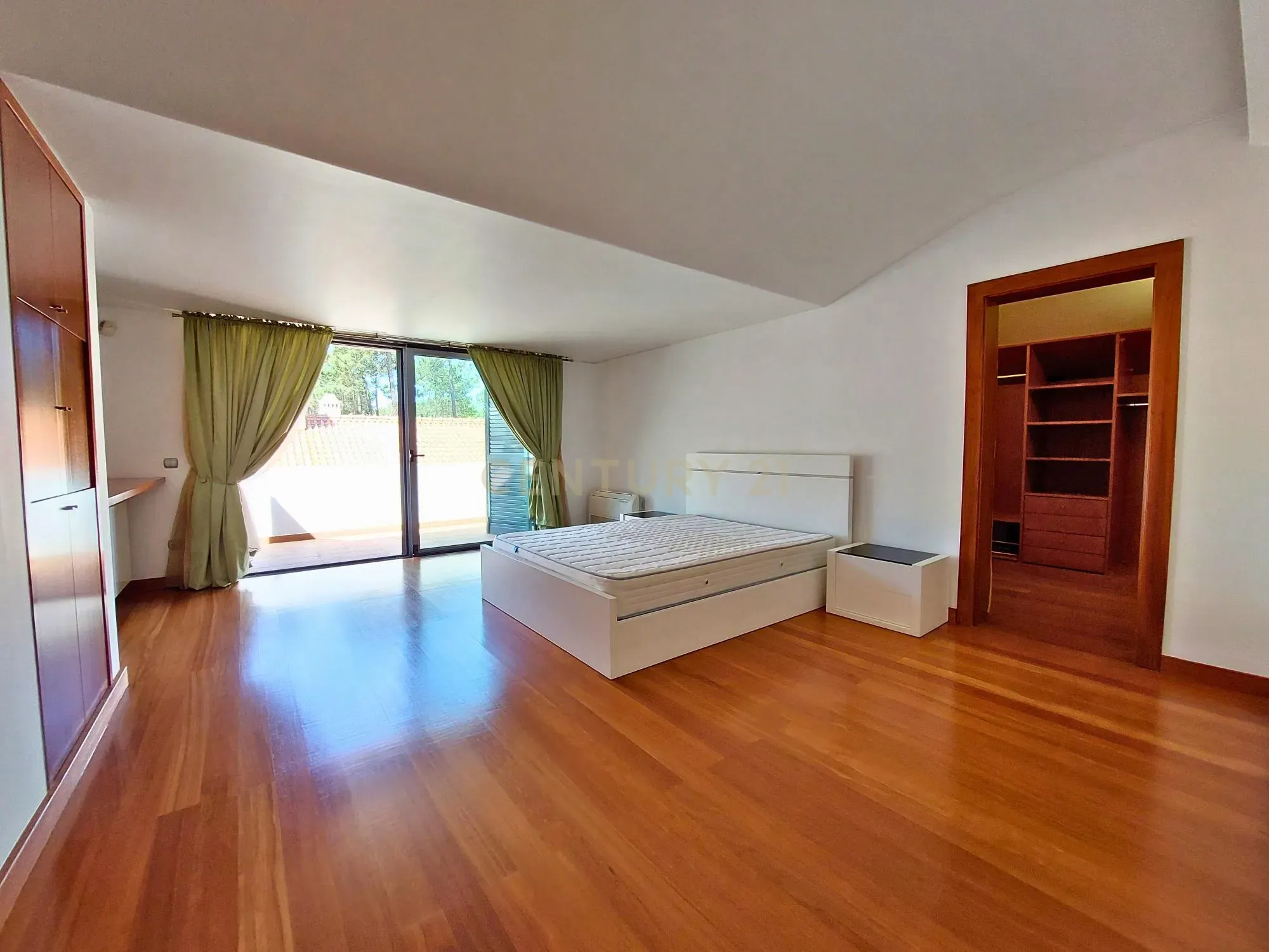 Moradia T4 | Grande terreno com 1760m2 | Piscina - Image 26