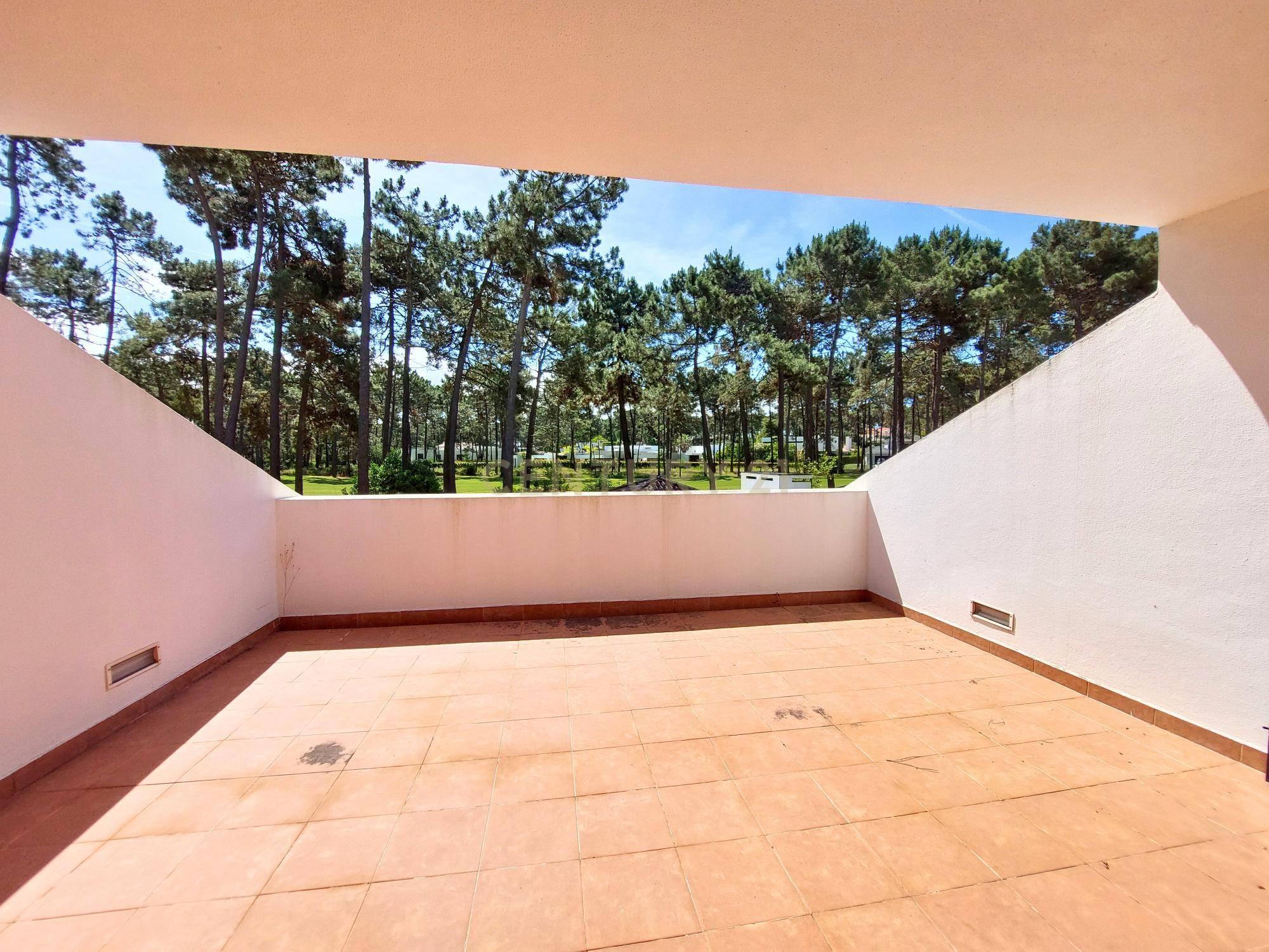 Moradia T4 | Grande terreno com 1760m2 | Piscina - Image 21