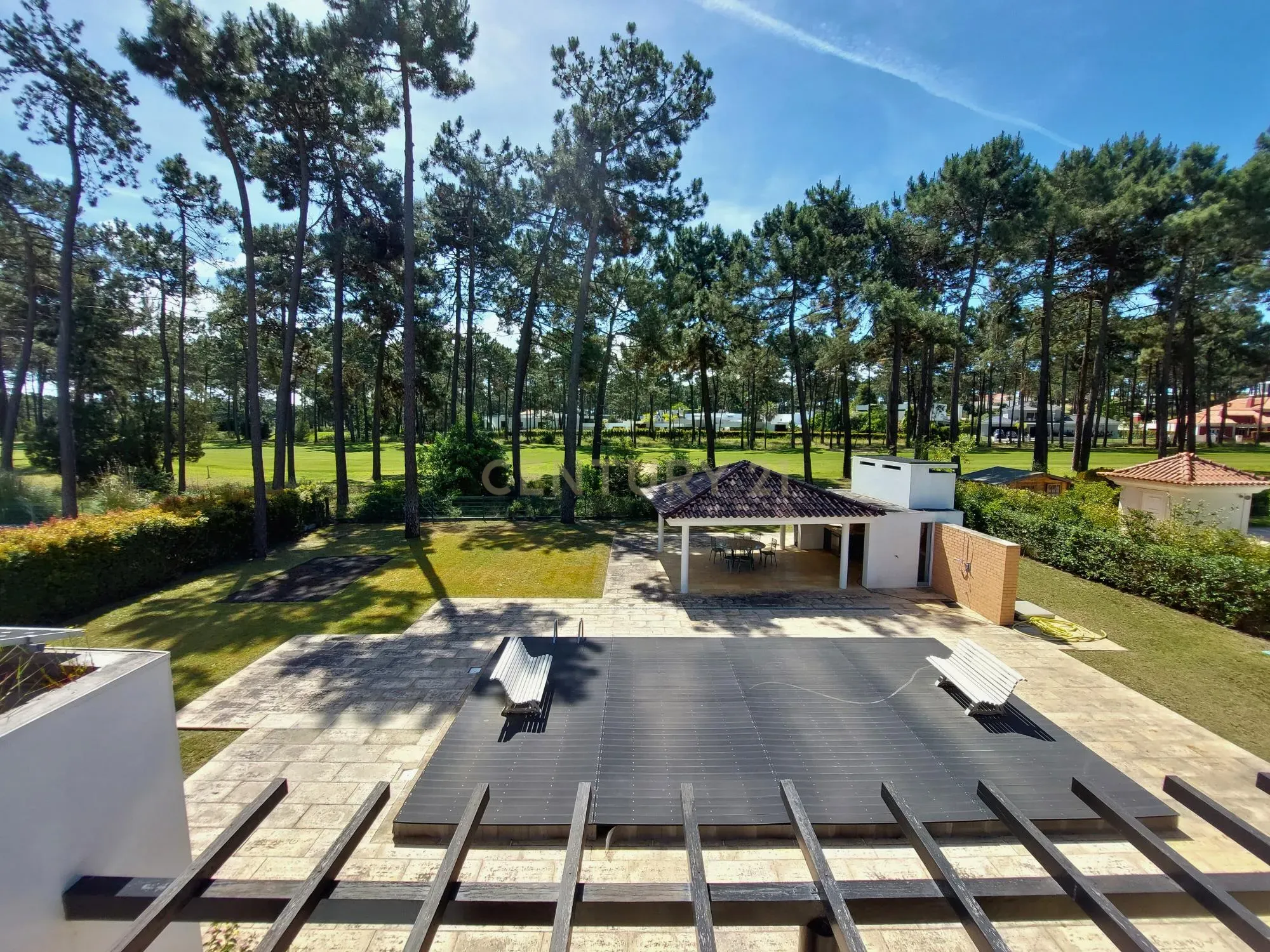 Moradia T4 | Grande terreno com 1760m2 | Piscina - Image 22