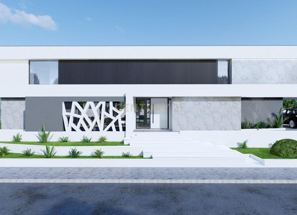 Luxuosa e Elegante Moradia Contemporânea em Vila Alegre - Image 2