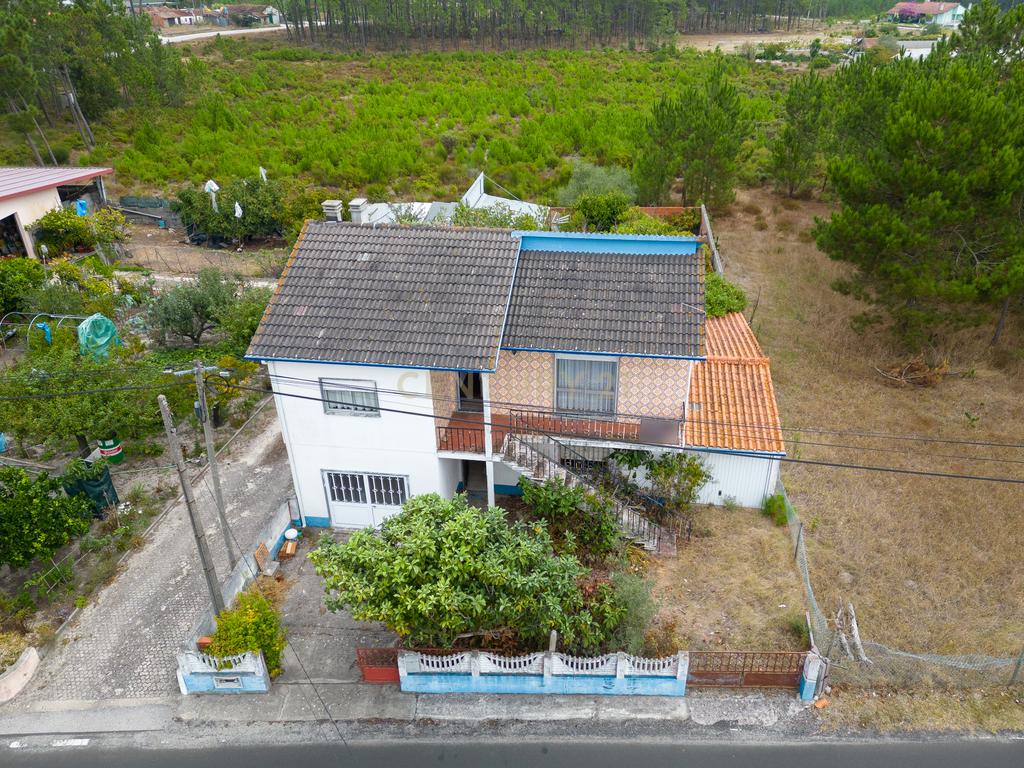 Excelente Moradia T4 - Image 1