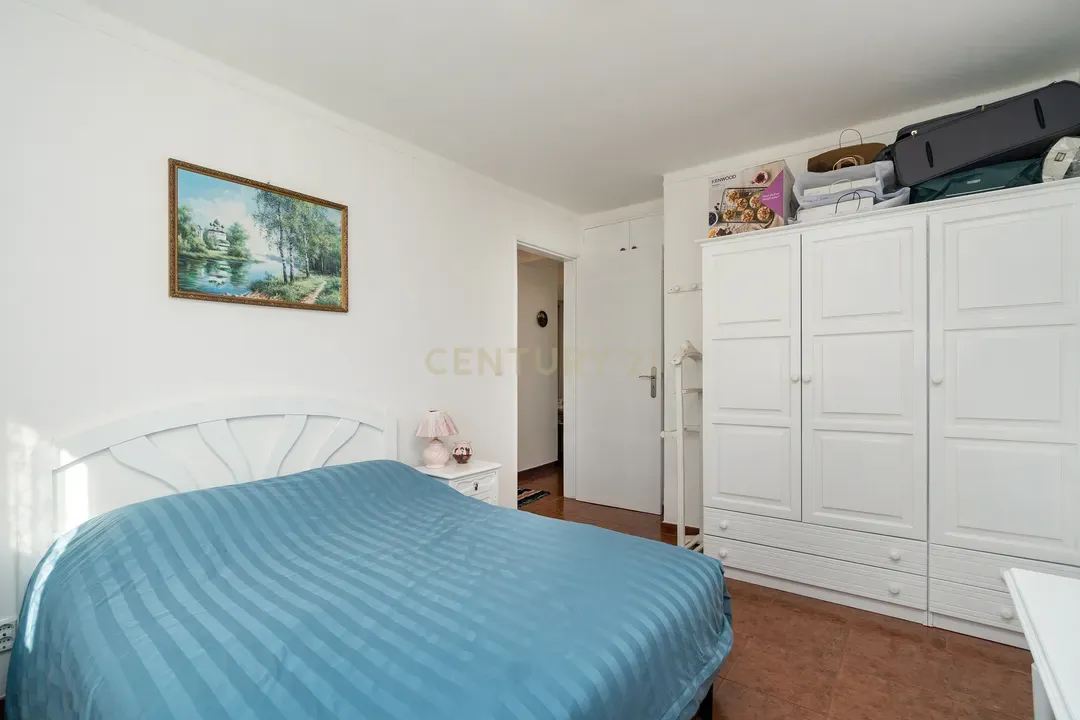 Apartamento T3 com Vista Mar no Centro de Tavira - Image 7