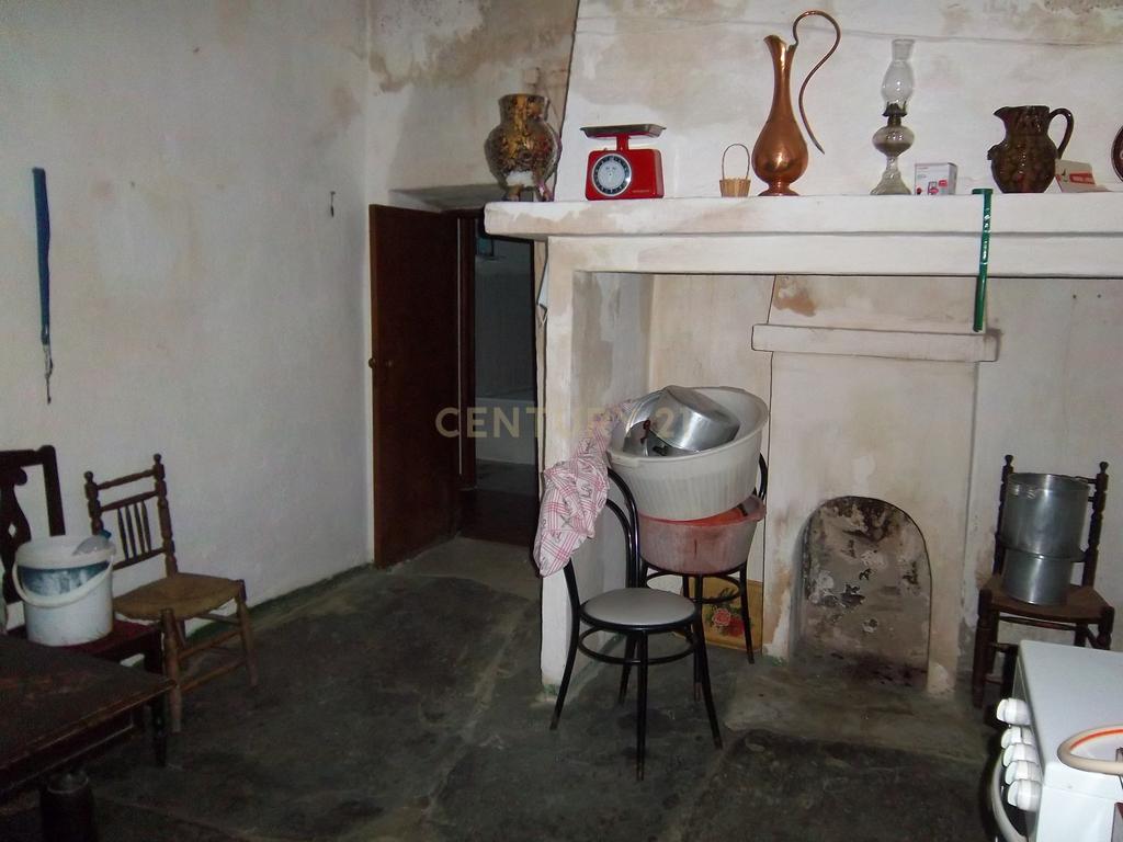 Moradia P/Recuperar Amarelos, Sarnadas de Ródão - Image 11