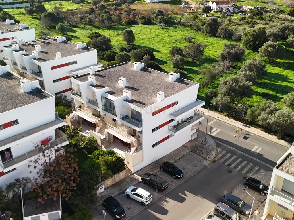 Apartamento T2 Duplex nas "Construção das Francesinhas" - Image 4