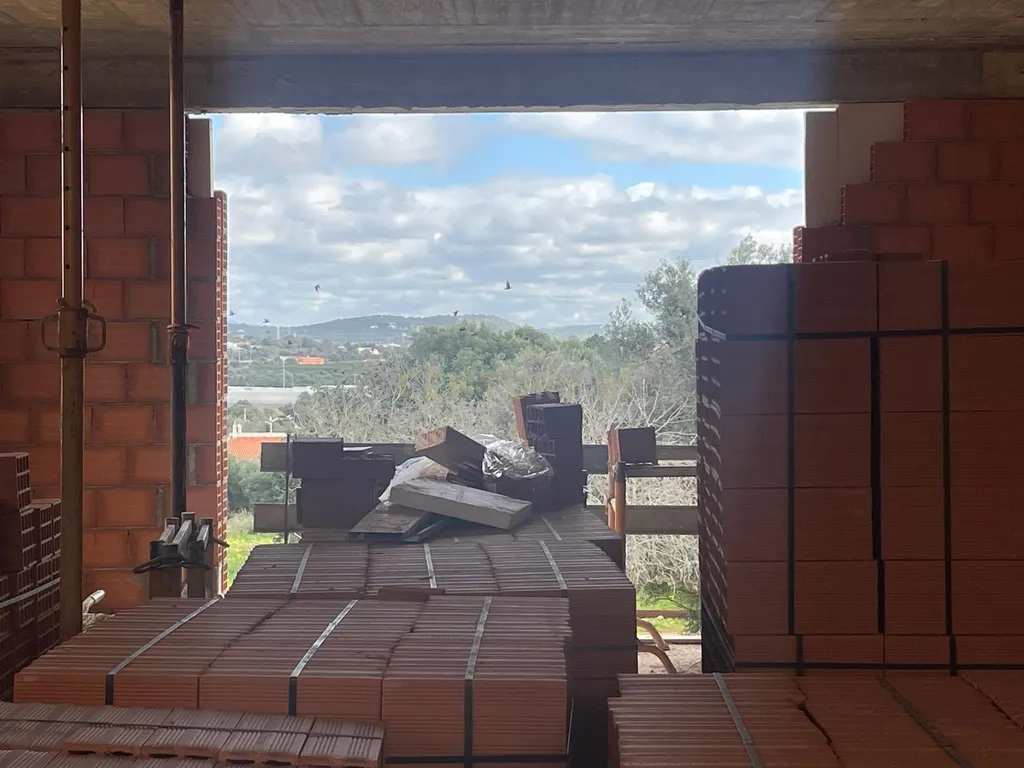 Magnífica moradia moderna com cave, jardim, piscina e vista fabulosa! - Image 7