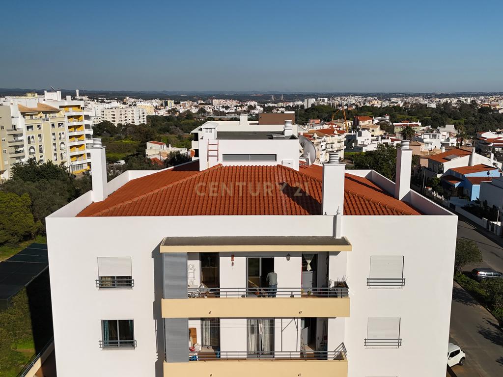 Apartamento T1 com garagem e arrecadação em  portimão.. - Image 31