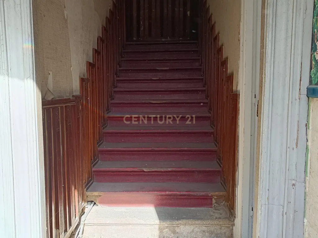 Prédio em zona premium na Baixa do Porto - Image 18