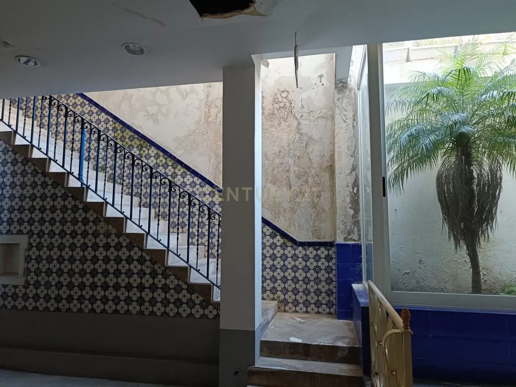 Prédio em zona premium na Baixa do Porto - Image 33