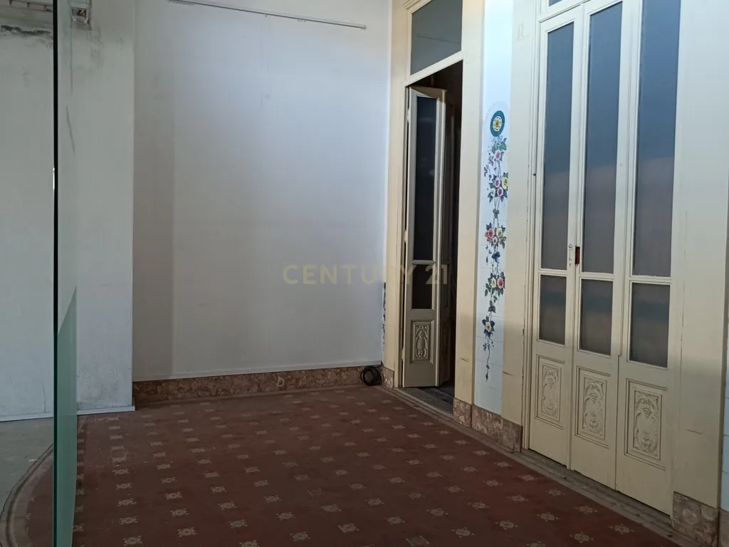 Prédio em zona premium na Baixa do Porto - Image 7