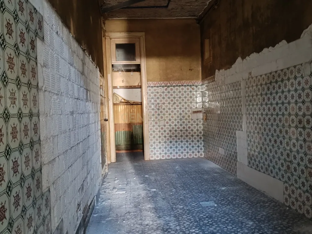 Prédio em zona premium na Baixa do Porto - Image 8