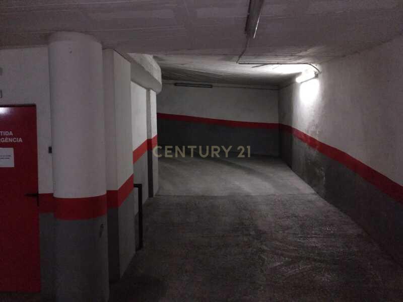 Garagem à venda em Sabadell, Barcelona - 37m² por 8000€ - Image 4