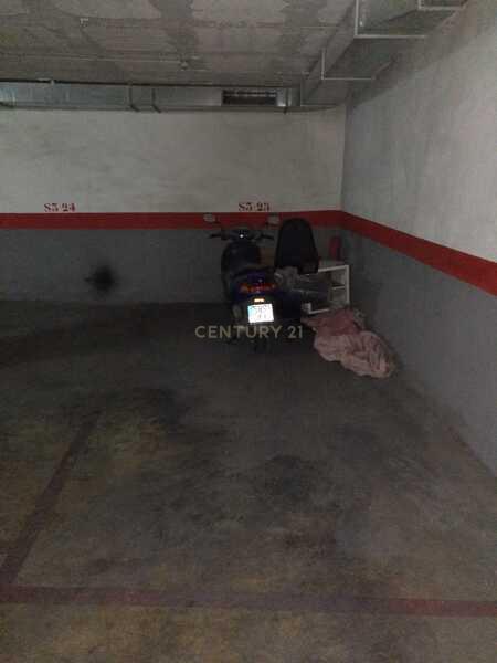 Garagem à venda em Sabadell, Barcelona - 37m² por 8000€ - Image 3