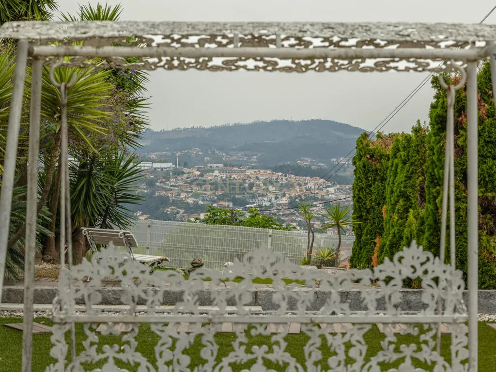 Moradia com Piscina, Vistas Panorâmicas e T2 Independente | São Gonçalo, Amarante - Image 7
