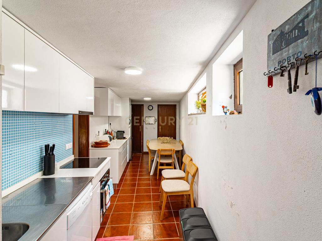 Um Refúgio no Gerês com 2 casas junto ao Rio  - Image 24