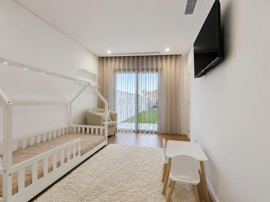 Moradia T3 térrea, moderna e pronta a habitar - Image 15