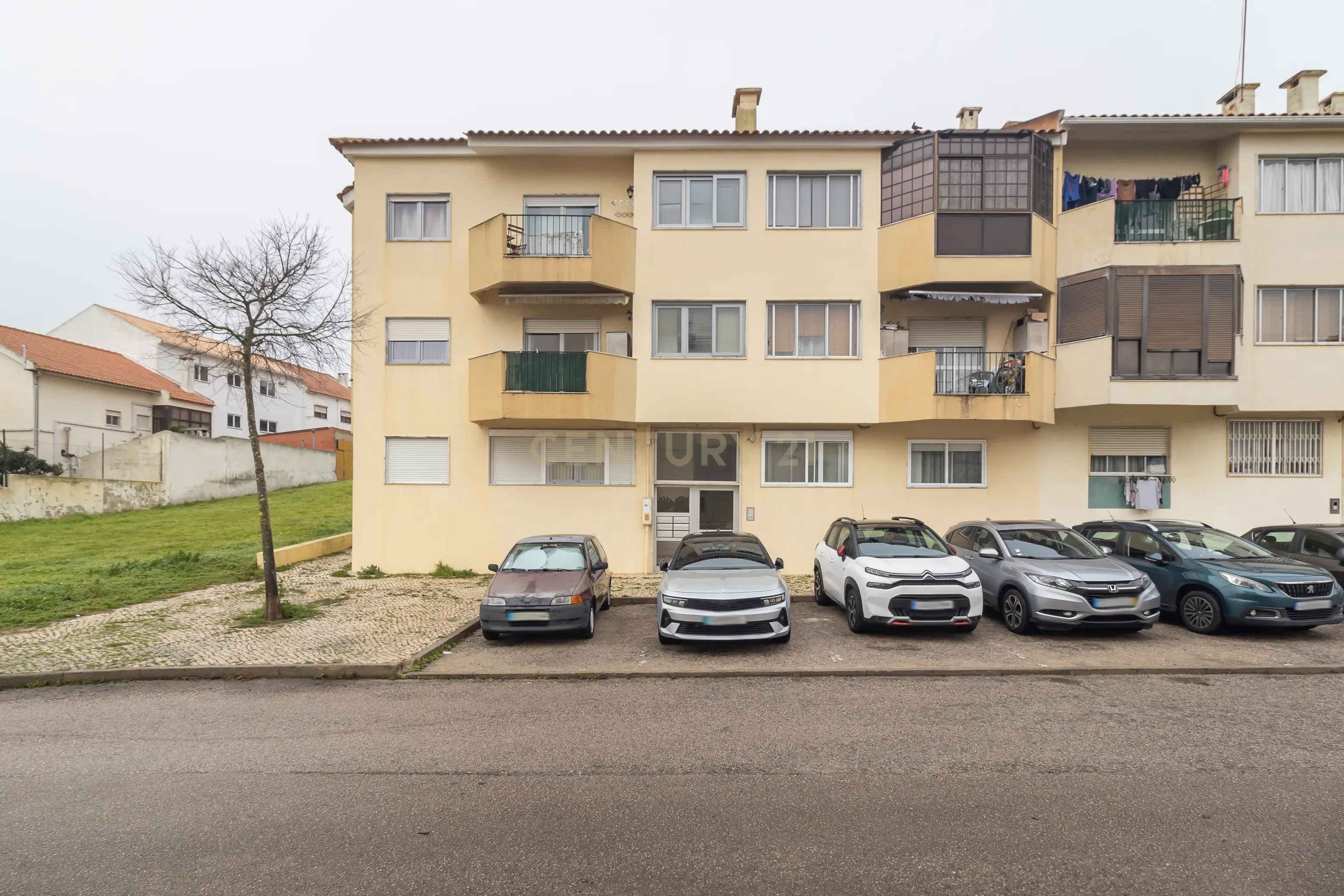 Apartamento T3 c/ 2WC em Vale Flores (RESERVADO) - Image 31