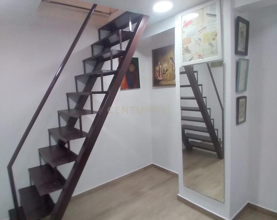 Armazém - Transformado em T1+1 habitacional - Metro Anjos - Image 12