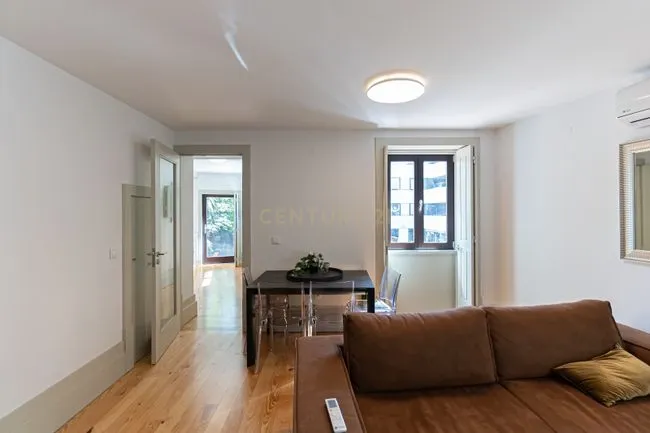 Apartamento T1 de charme com jardim no centro do Porto - Image 6