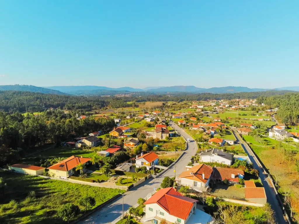 Terreno com 23.000 m2 em Igreja Nova - Barcelos - Image 11