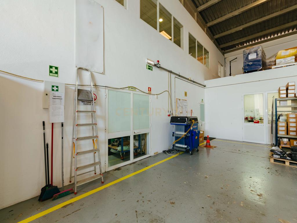 Armazém na Urbanização industrial Quinta dos Machados, Moita - Image 14