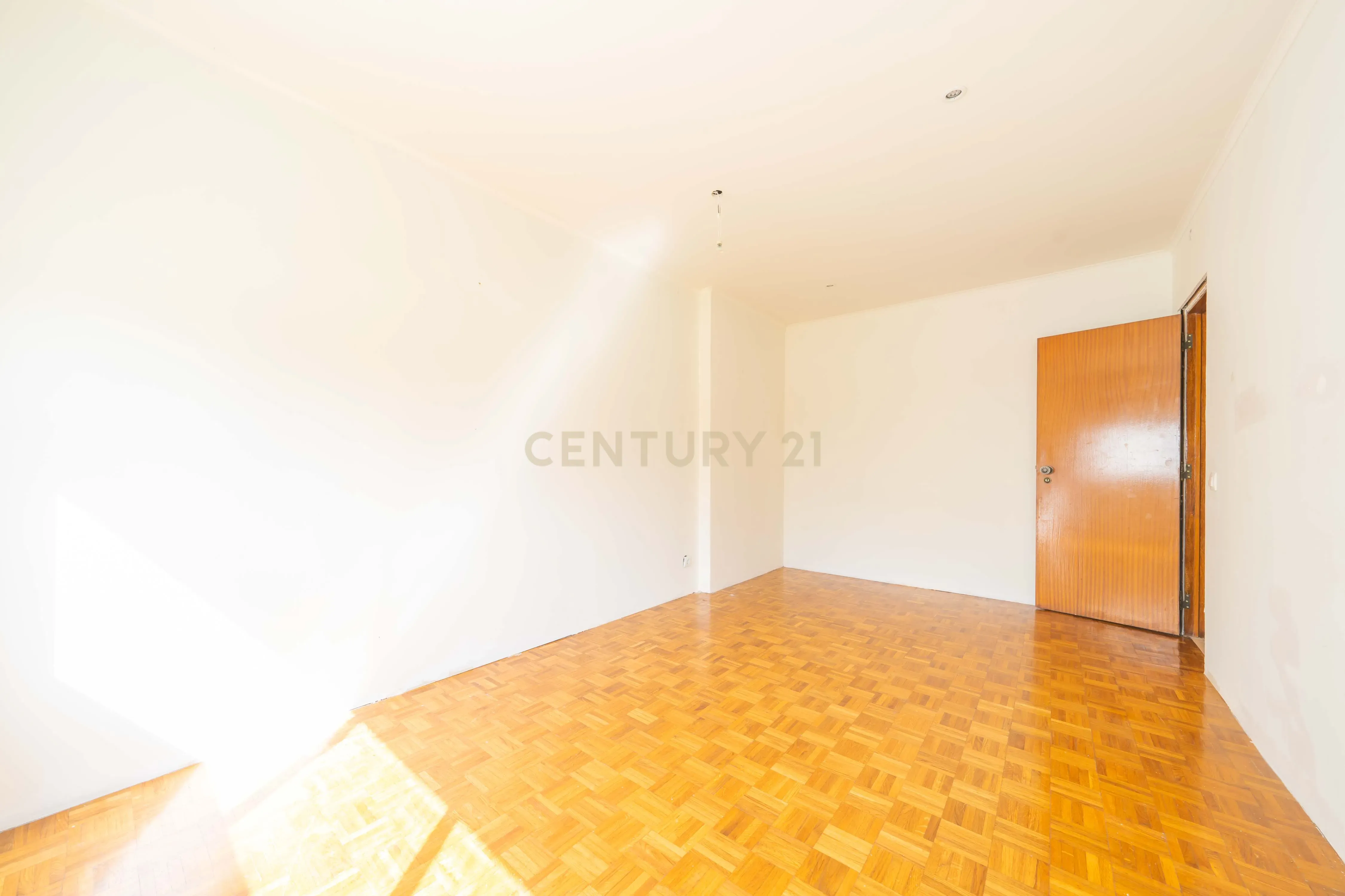 Apartamento T3, Pronto Habitar, no Padre Nabeto, Aires - Image 13