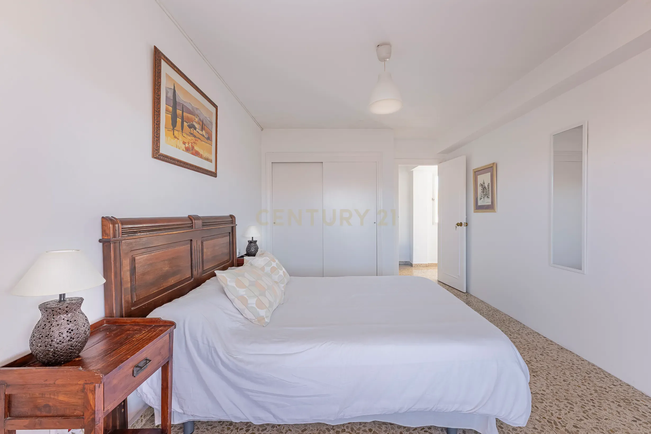 Penthouse brilhante com telhado no coração de San Pedro de Alcantara, Marbella. - Image 7