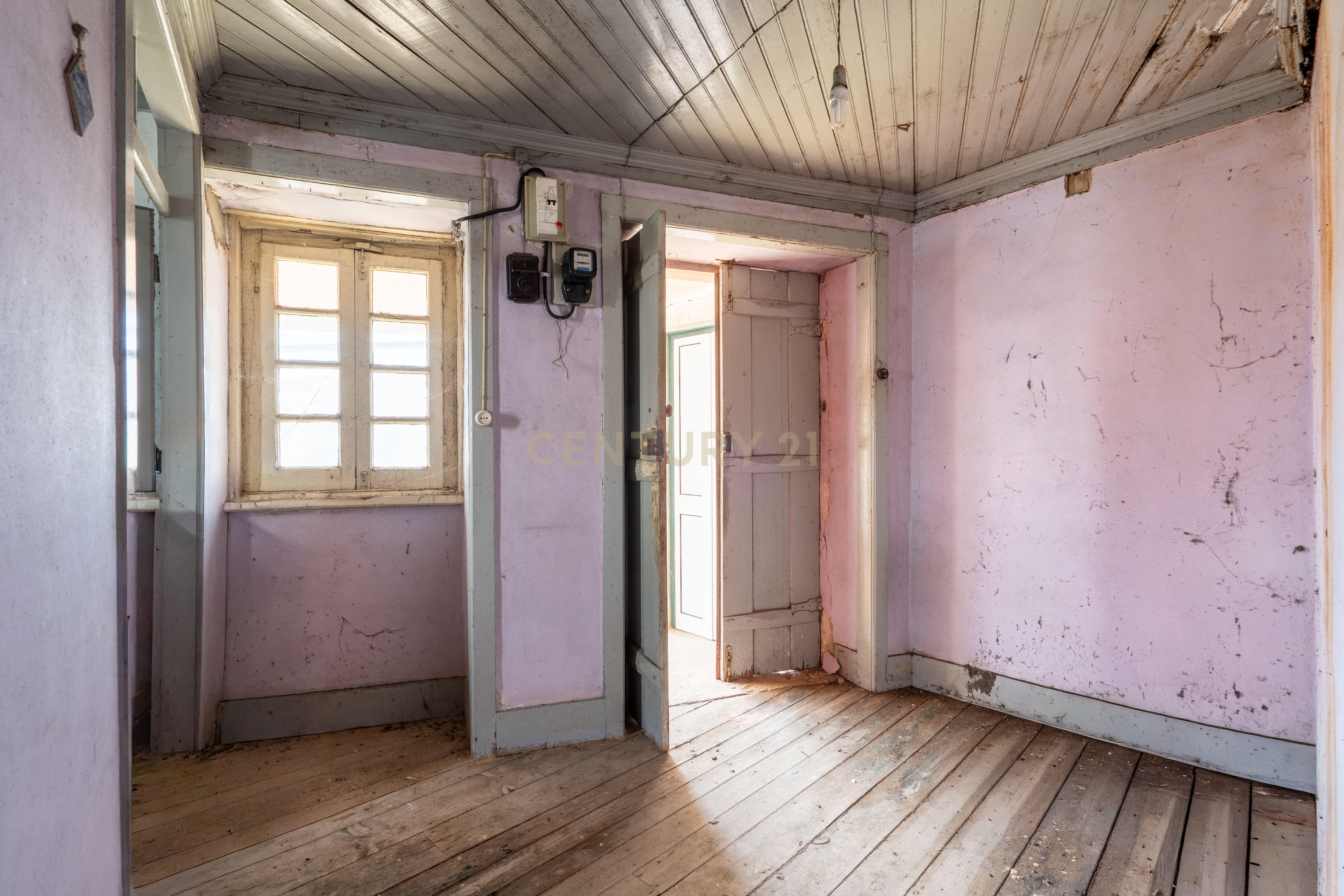 Fotografia 12 de Casa Antiga para Recuperar em Miranda do Corvo, Coimbra