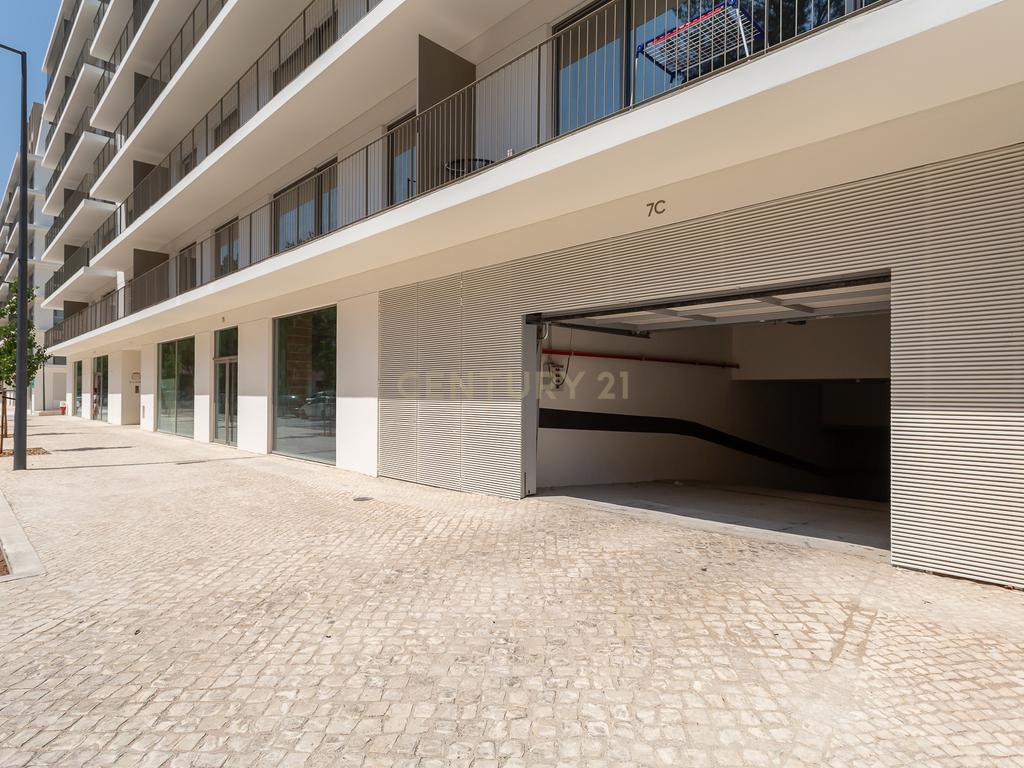 Apartamento T1 – Novo a Estrear | O’Living Olivais – Jardins Cristo Rei - Image 43