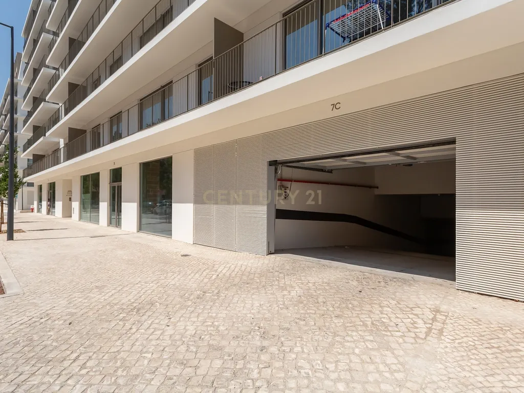 Apartamento T1 – Novo a Estrear | O’Living Olivais – Jardins Cristo Rei - Image 43