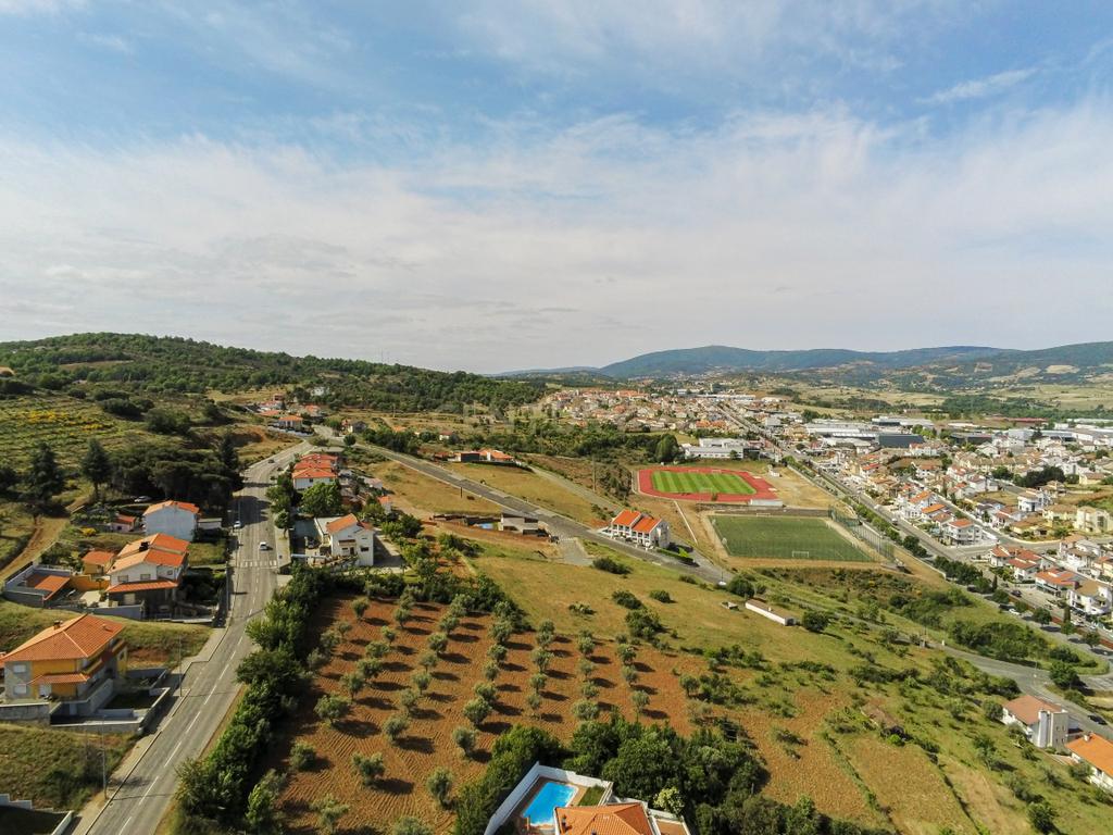 Terreno no Loteamento Mira Bragança, para uma Moradia Geminada - Image 8