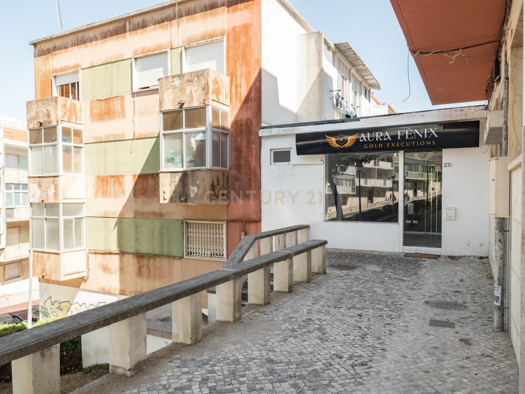 Loja para Arrendamento, Cacém - Image 11