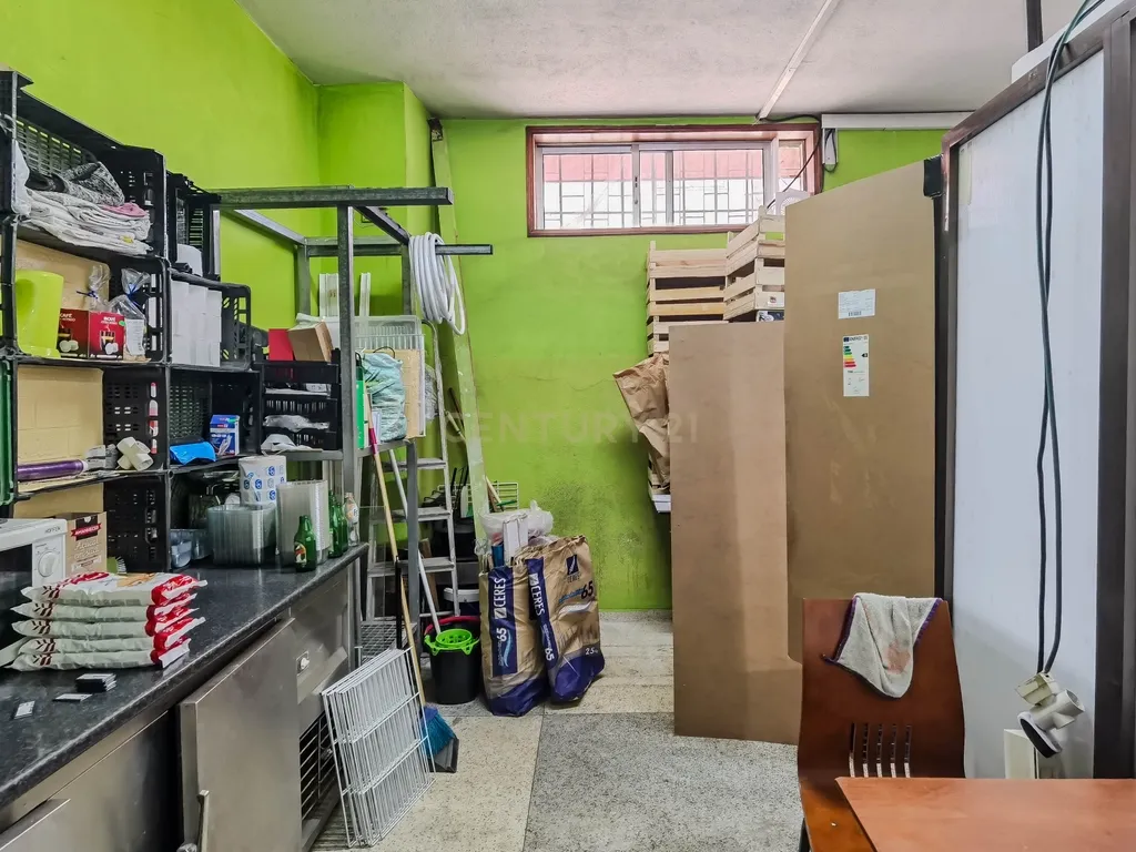 TRESPASSE de Estabelecimento Comercial (Mercearia) em Valbom, Gondomar - Excelente Oportunidade de Negócio! - Image 10