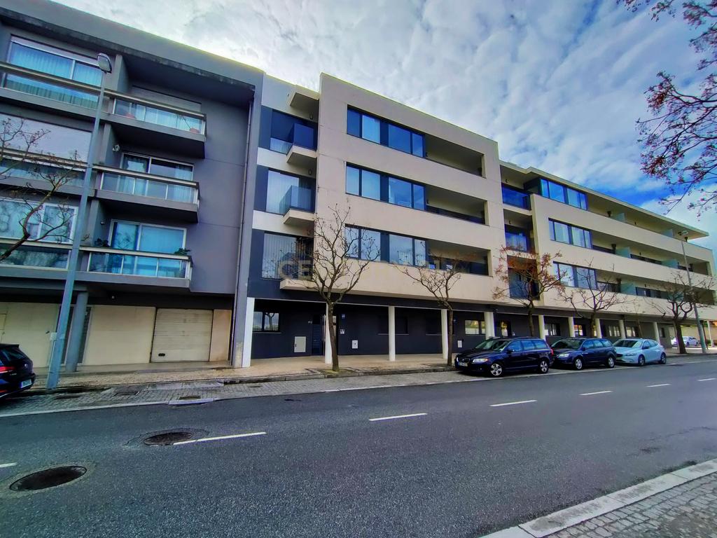 Apartamento com 2 quartos na Póvoa de Varzim - Image 2