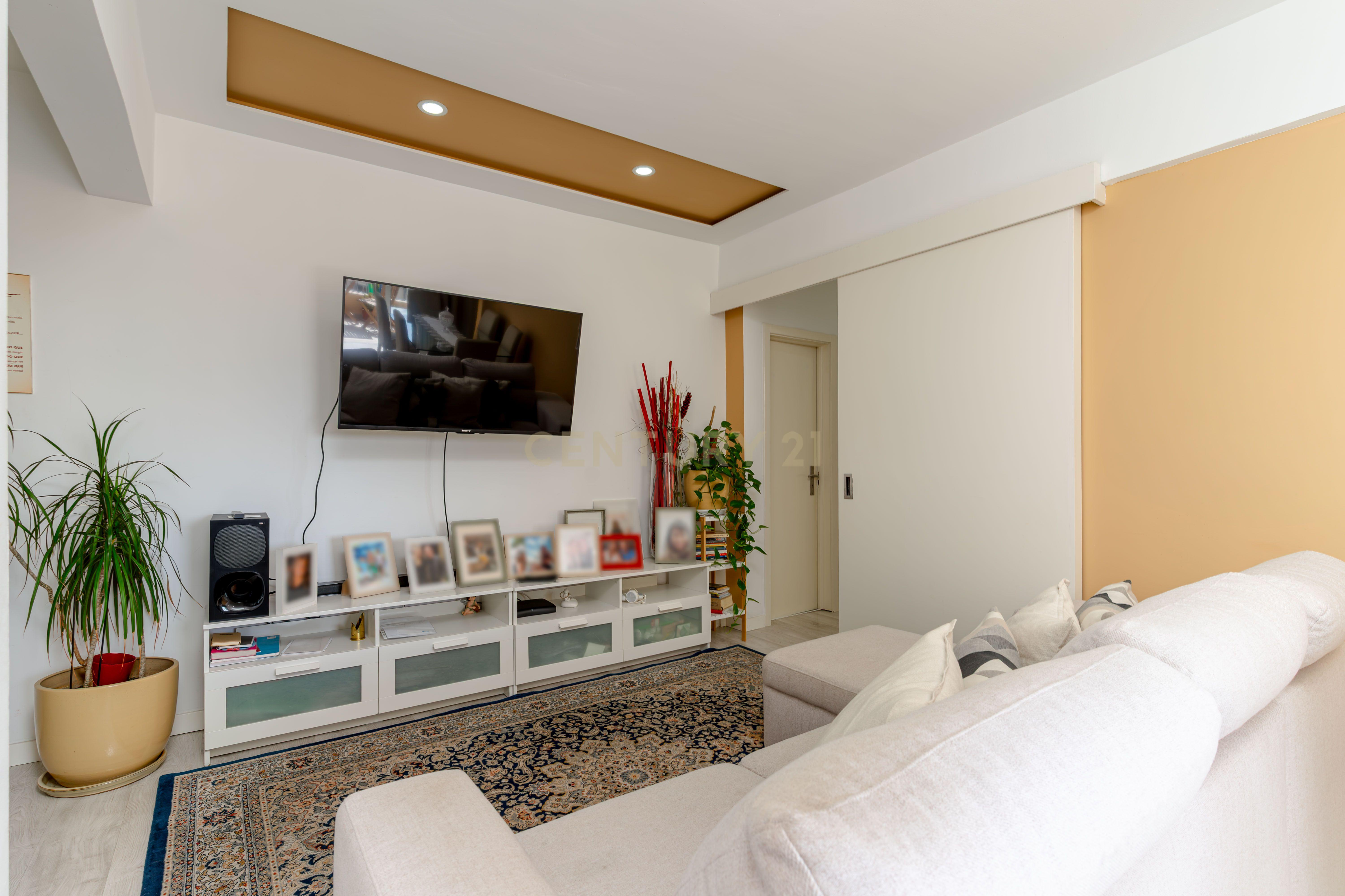 Fotografia 5 de Apartamento T3 Renovado nas Paivas, Amora, Seixal