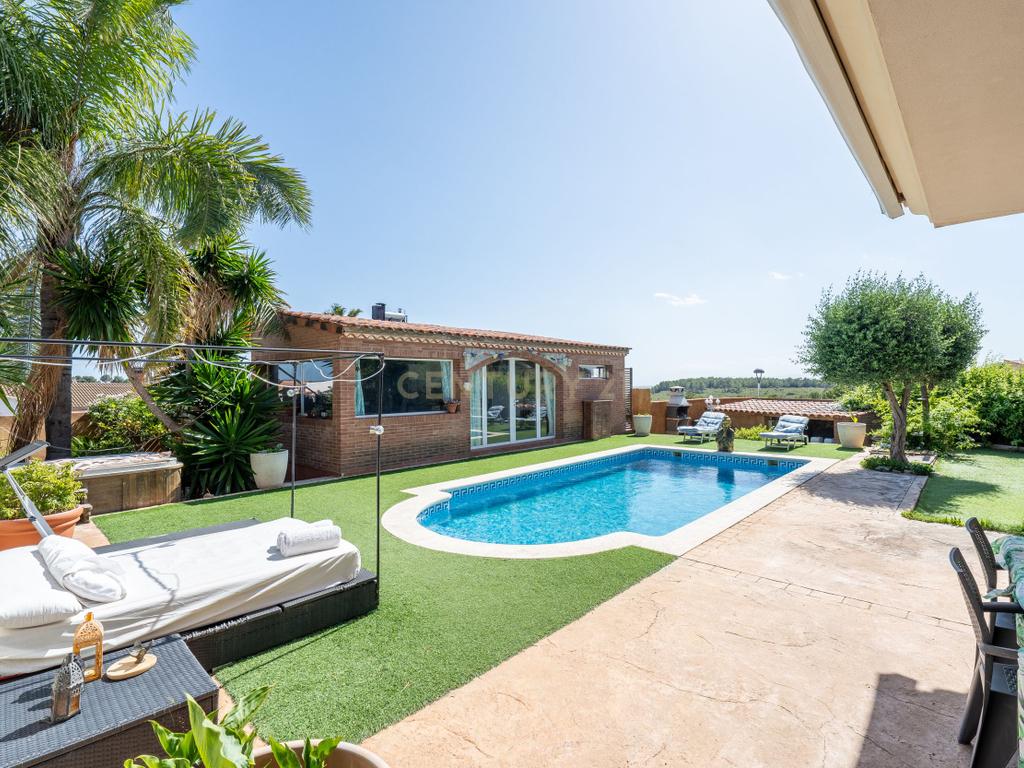 Moradia com apartamento anexo e piscina em “Els Pallaresos” - Image 47