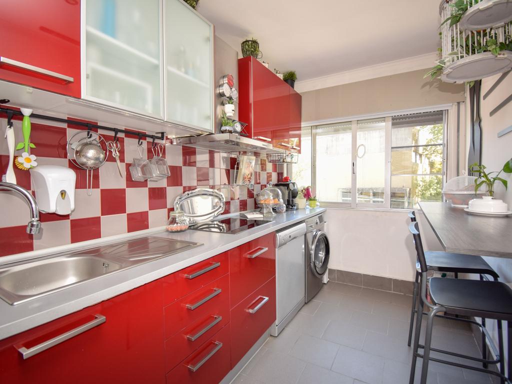 Apartamento T2 em Linda-a-Velha, Oeiras - Image 11