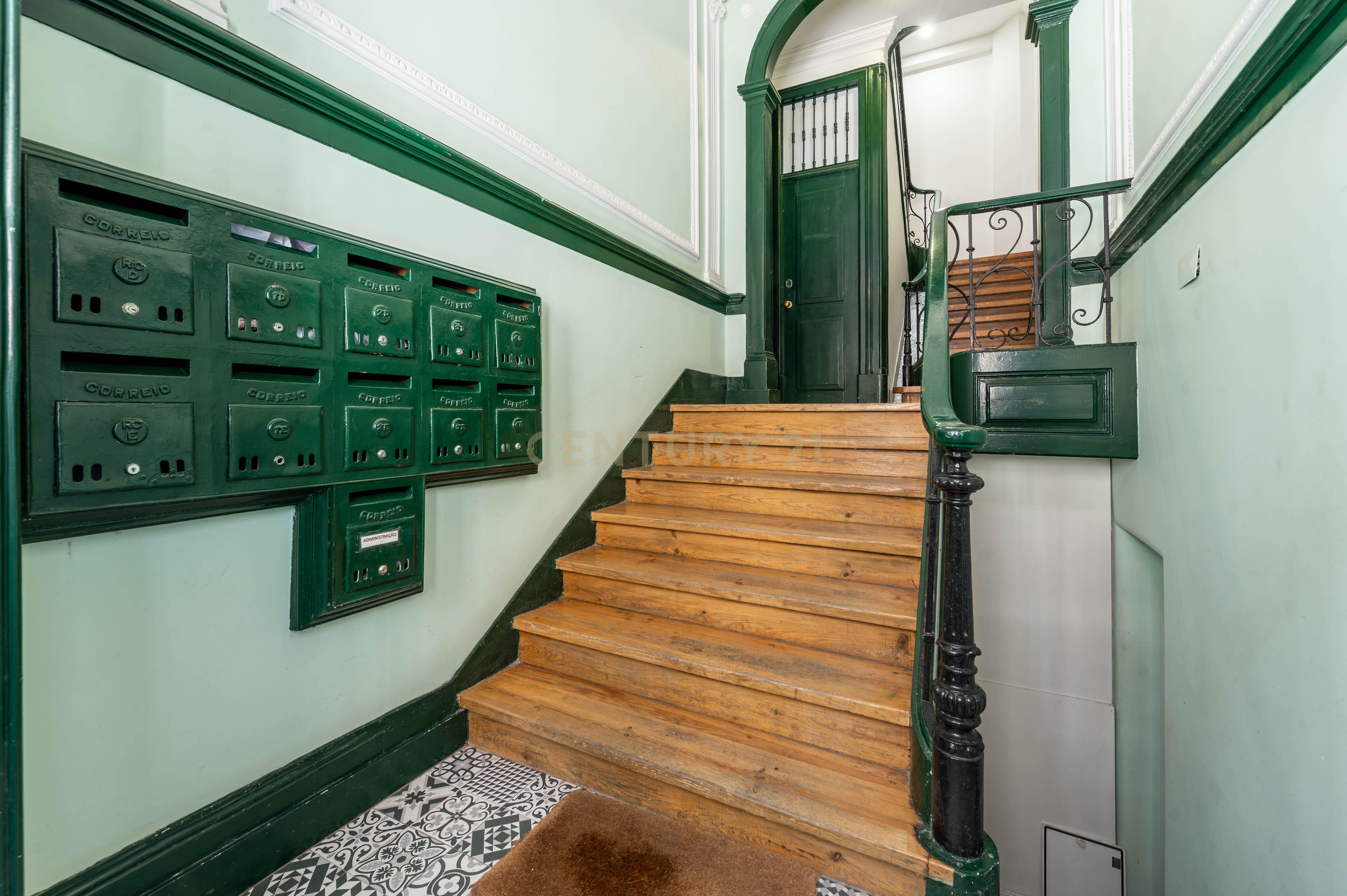 Apartamento T5 à venda em Estrela, Lisboa — foto 3