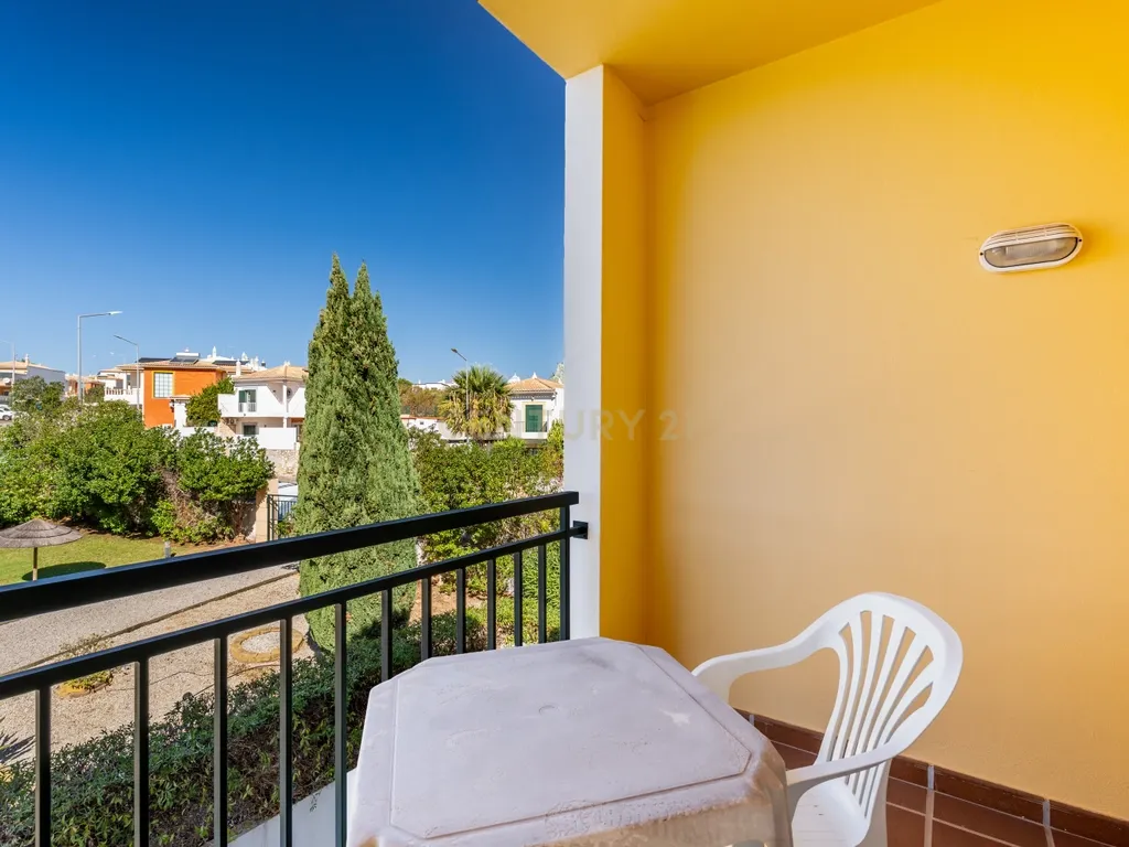 OPORTUNIDADE UNICA EM ALCANTARILHA - APARTAMENTO PARA VIVER OU RENTABILIZAR, PERTO DE TODOS OS SERVIÇOS E COMODIDADES - Image 14