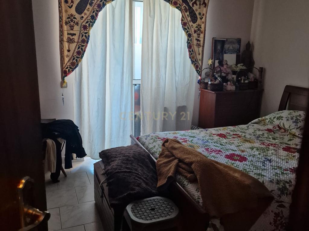 Apartamento T1 com Vista Mar, em Oeiras - Image 3