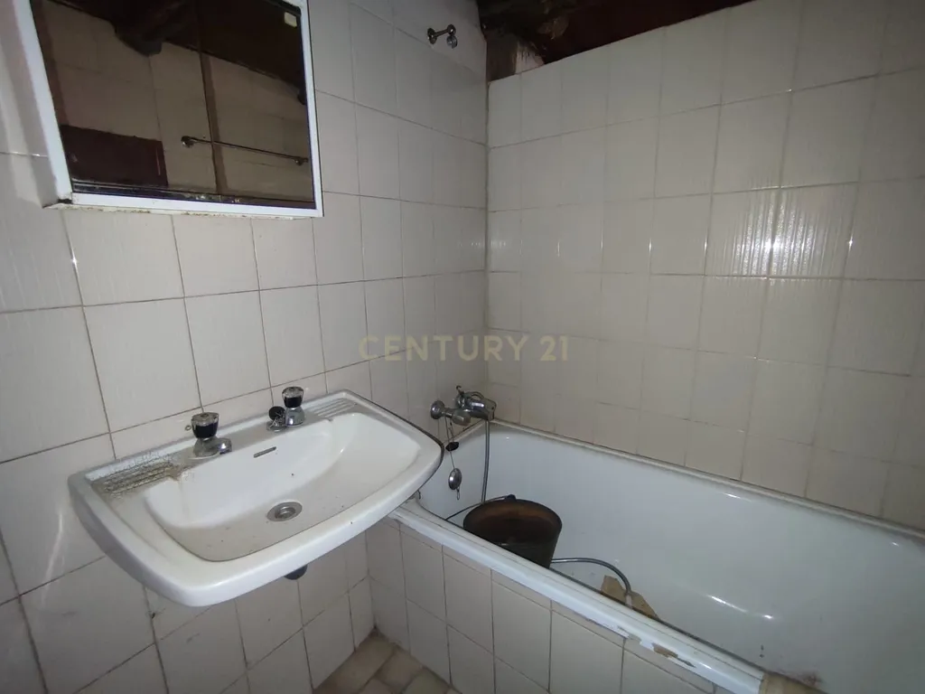 Moradia T3, com anexo, Sobral do Campo, Castelo Branco - Image 11
