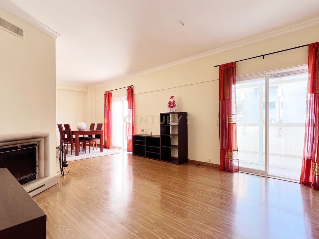 Apartamento T2 LUMIAR - Image 9