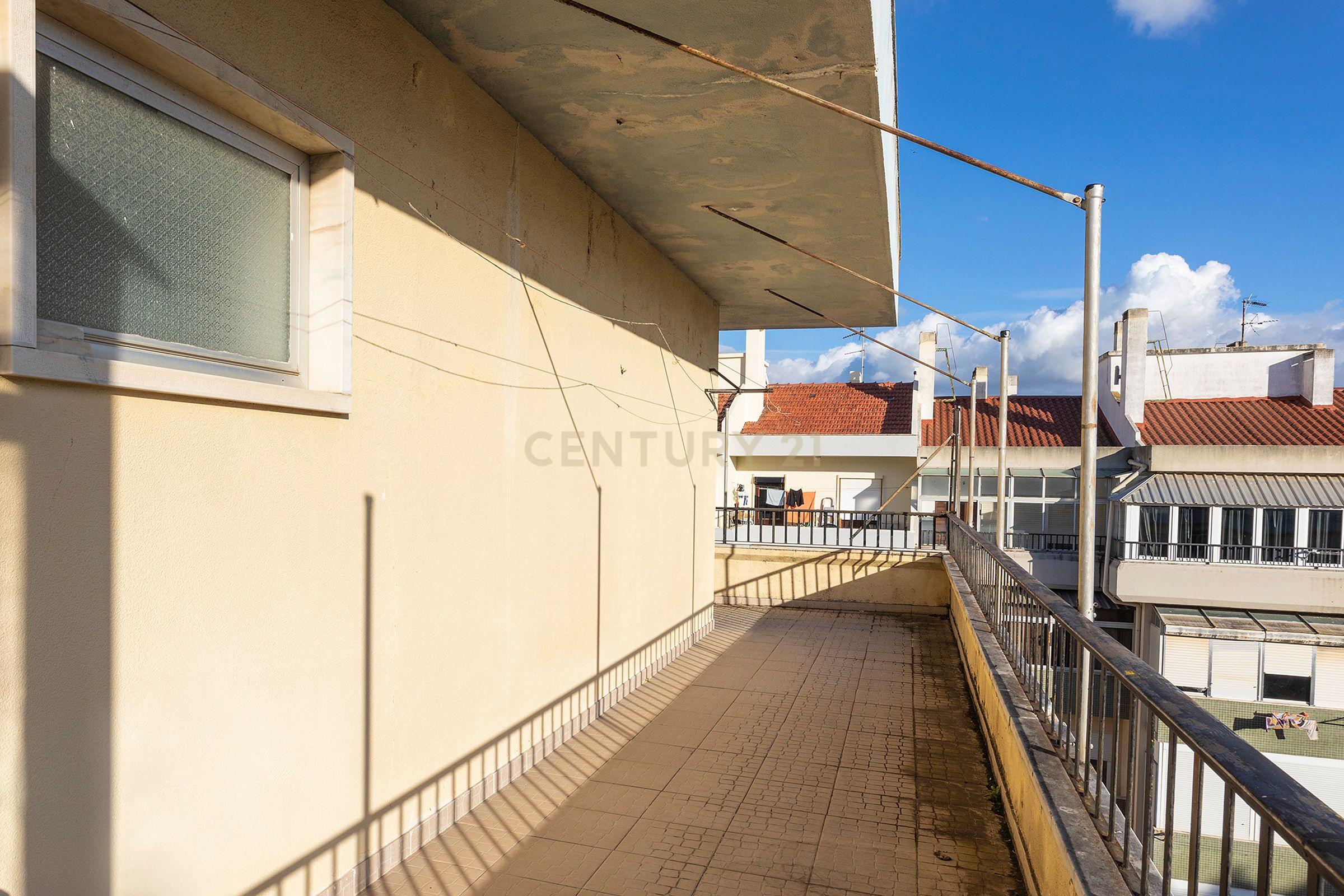 Apartamento T6 | Último Andar | 226m² | Quinta das Palmeiras, Oeiras - Image 22